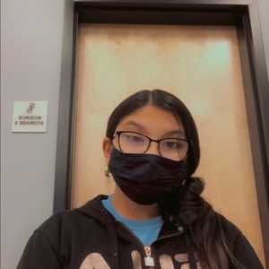 Meet your Posher, Liliana